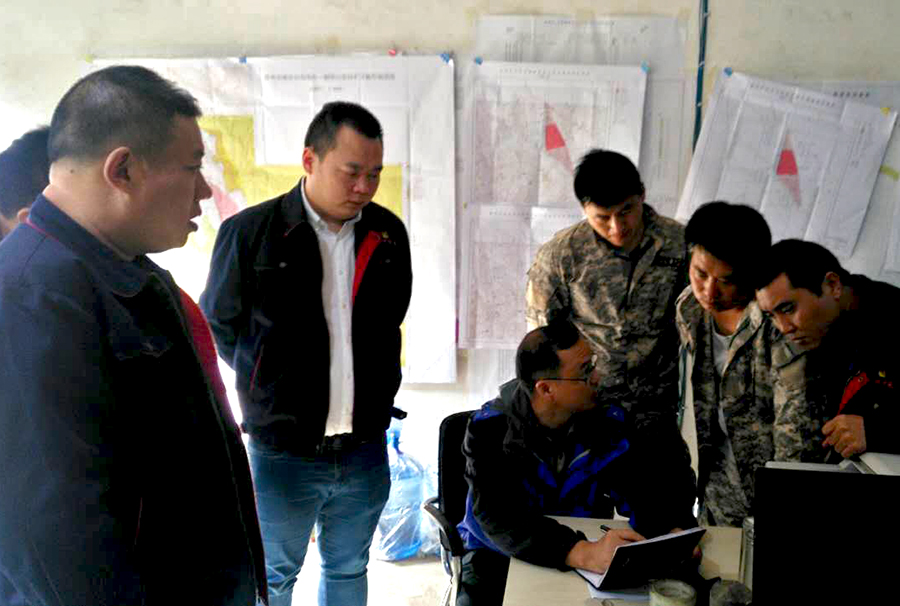 武警黃金地質(zhì)研究所總工程師到貴州開元調(diào)研指導(dǎo)工作——集團(tuán)董事長許明月赴貴州全程陪同